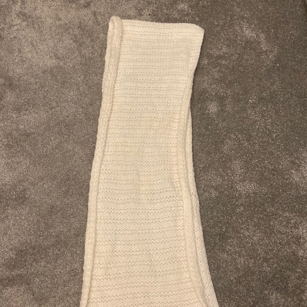 Hollister cream knit infinity scarf